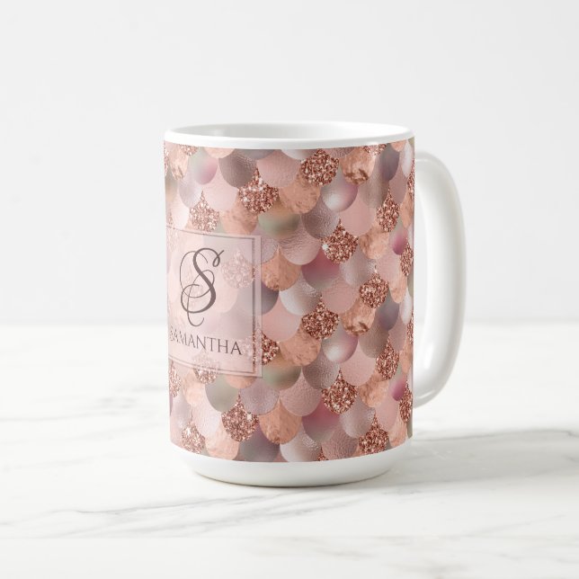 Hübsches Rosen-Goldmeerjungfrau-Monogramm Kaffeetasse (VorderseiteRechts)