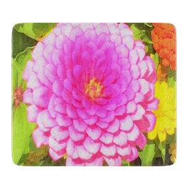 Hübsches Round Pink Zinnia im Sommergarten Schneidebrett