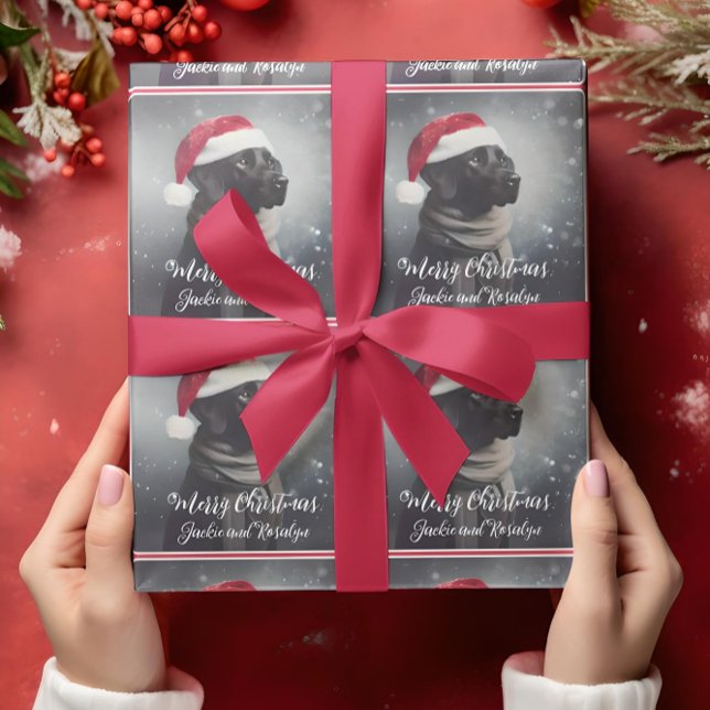 Hübsches Schwarzes Labor in Scarf und Weihnachtsma Geschenkpapier (Von Creator hochgeladen)