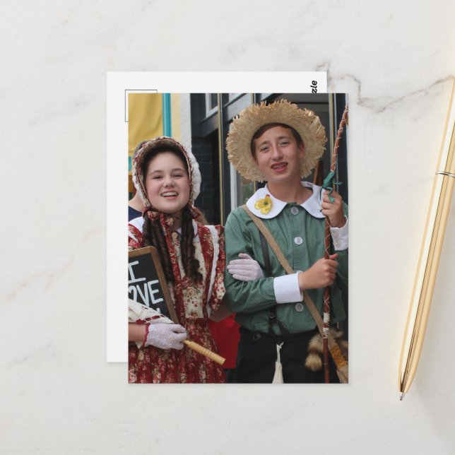 Huck Finn Cosplay Schauspielerin und Schauspieleri Postkarte (Vorderseite/Rückseite Beispiel)