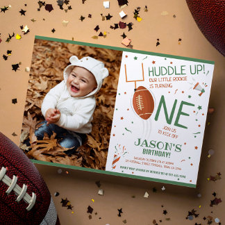 Huddle Up Football Green Foto 1. Geburtstag Einladung