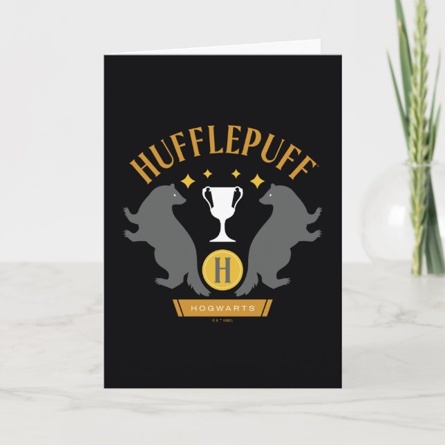 HUFFLEPUFF™ Badger und Cup House Pride Grafik Karte (Vorderseite)