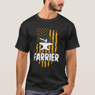 Hufschmied Flagge Arbeit Werkzeug Hufeisen Hufbesc T-Shirt
