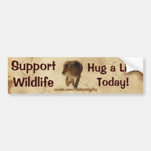 HUG A LION Funny Wildlife Support Autoaufkleber