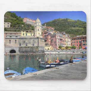 Hügelstadt Vernazza, Cinque Terre, Ligurien Mousepad