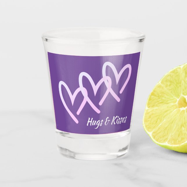 Hugs & Kisses Lila Heart Shot Glass Schnapsglas (Vorderseite)