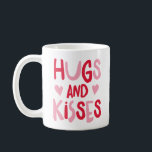 Hugs & Kisses | Valentinstag-Tasse Tasse<br><div class="desc">Zeigen Sie ihnen Liebe mit einer benutzerdefinierten Valentinstag-Tasse! Ändern Sie die Hintergrundfarbe einfach in eine Farbe Ihrer Wahl! Klicken Sie einfach auf den Button "Anpassen" und wählen Sie eine Hintergrundfarbe aus den Beobachtungspaletten!</div>