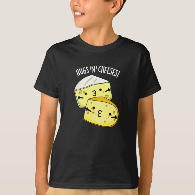 Hugs und Käse Funny Cheese Pun Dark BG T-Shirt (Vorderseite)