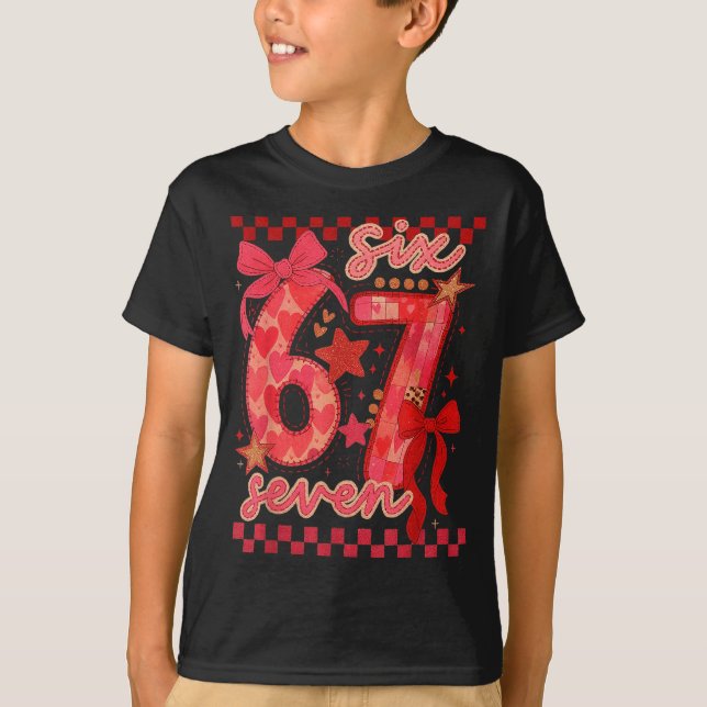 Hugvyn Six Seven Valentine 6 7 Meme Checkered Coqu T-Shirt (Vorderseite)