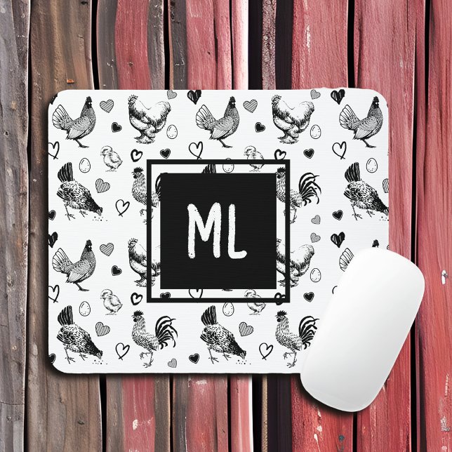 Hühner aus mit Monogramm Schwarz und Weiß, Cartoon Mousepad (Von Creator hochgeladen)