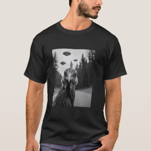 Hühner-Selfie mit Alien-UFO, Lustiges UFO-Bauernho T-Shirt