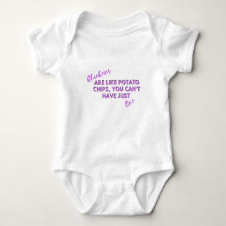 Hühner sind wie Kartoffelchips Baby Bodysuit – Lus Strampler