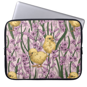 Hühner und Hyazinthen in rosa Laptopschutzhülle