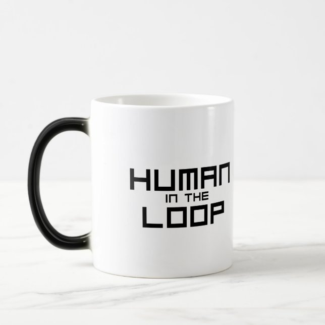 Human in the Loop Minimalist Morphing Tasse (Links)