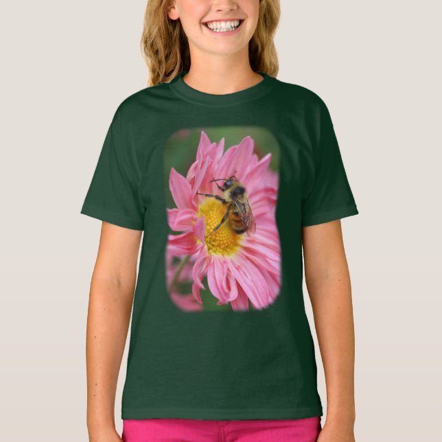 Humble Bee Pink Daisy Blume T-Shirt (Vorderseite)