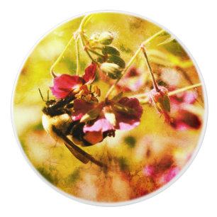 Hummel auf rosa Blume Abstrakt gestört Keramikknauf