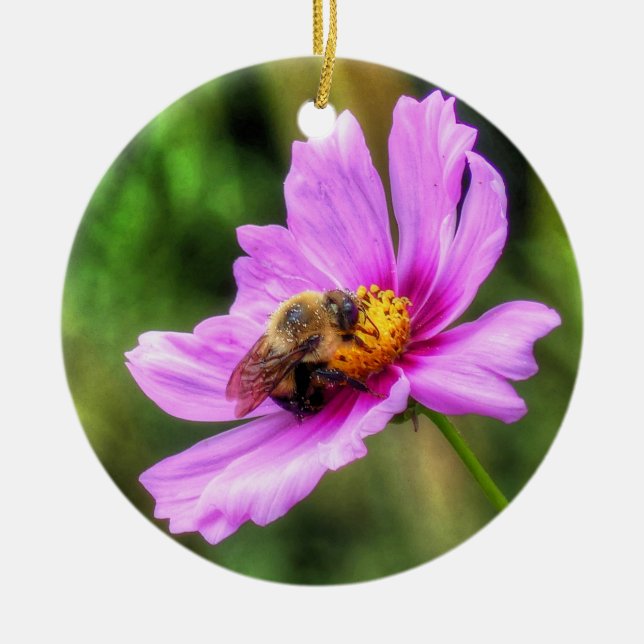 Hummel auf rosa Kosmos Keramik Ornament (Vorne)