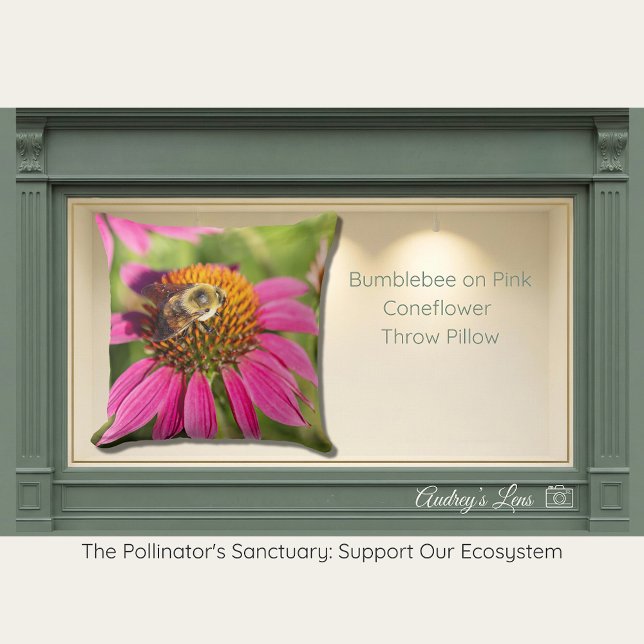 Hummel auf Scheinerdbeere (Echinacea) Kissen (Von Creator hochgeladen)