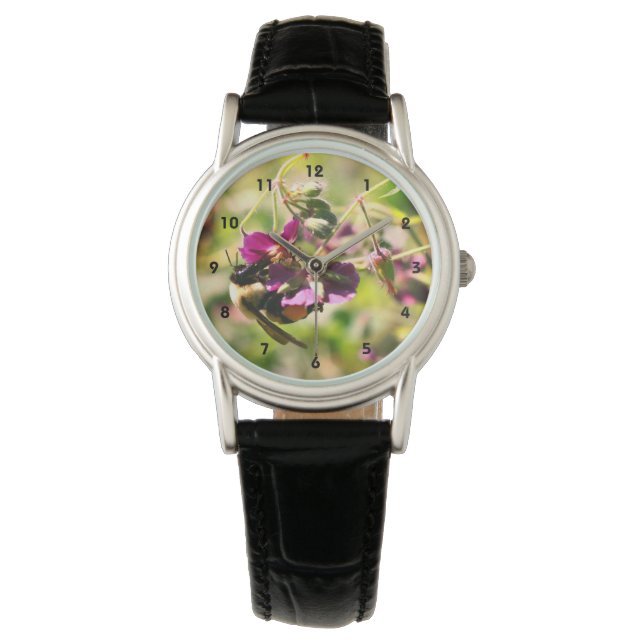 Hummeln auf rosa Blume Nah Armbanduhr (Vorderseite)