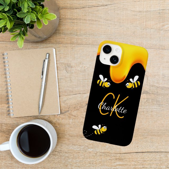 Hummeln schwarzer Honig tropft Monogramm iPhone Hülle (Von Creator hochgeladen)