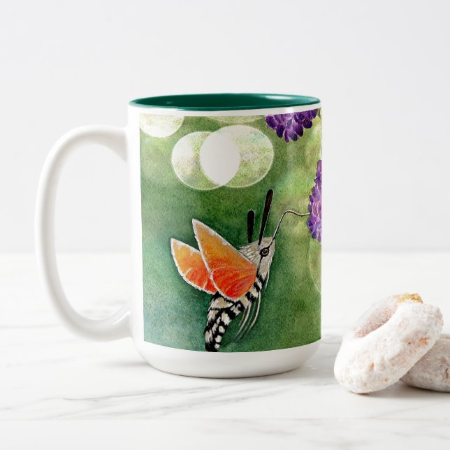 Hummingbird Hawk Moth und Lilacs Zweifarbige Tasse (Mit Donut)