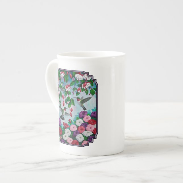 Hummingvögel im Blumengarten von Fuchsia Prozellantasse (Vorderseite Links)