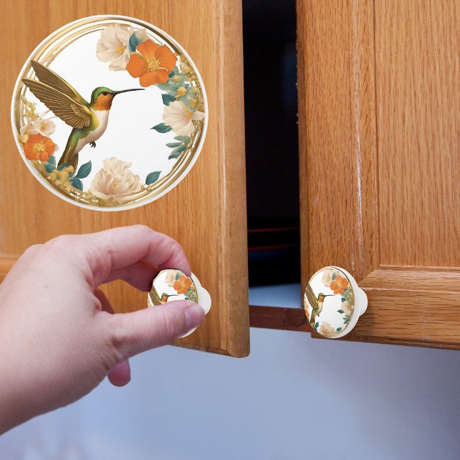 Hummingvogel in einem Circle Floral Frame Keramikknauf (Von Creator hochgeladen)