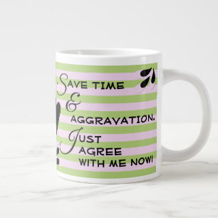 Humorale Typografie-Meldung über Streifen Jumbo-Tasse