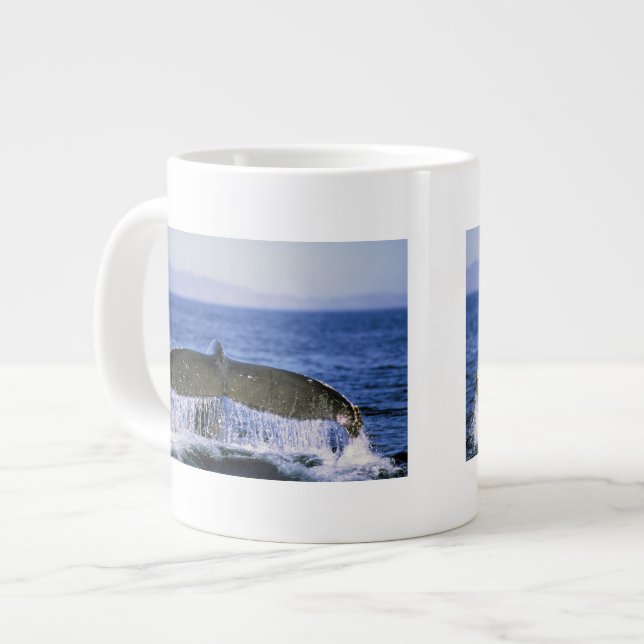 Humpback Schwanz. Jumbo-Tasse (Vorderseite Links)