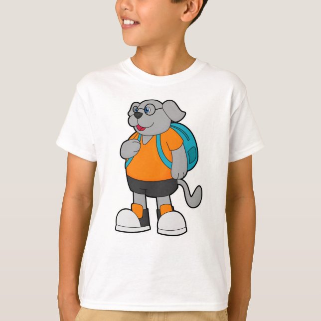 Hund als Hiker mit Rucksack T-Shirt (Vorderseite)