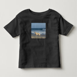 Hund am Strand Kleinkind T-shirt