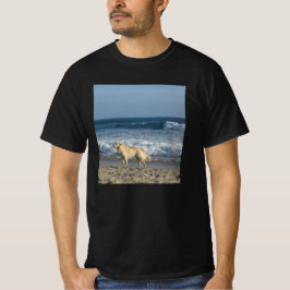 Hund am Strand T-Shirt