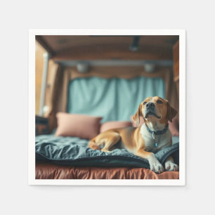 Hund auf Bett Serviette