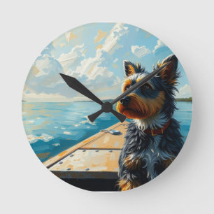 Hund auf einem Boot Runde Wanduhr
