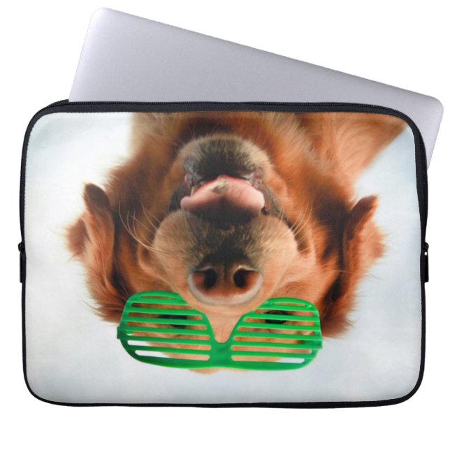 Hund Getty Bild-| mit Gläsern Laptopschutzhülle (Vorderseite)