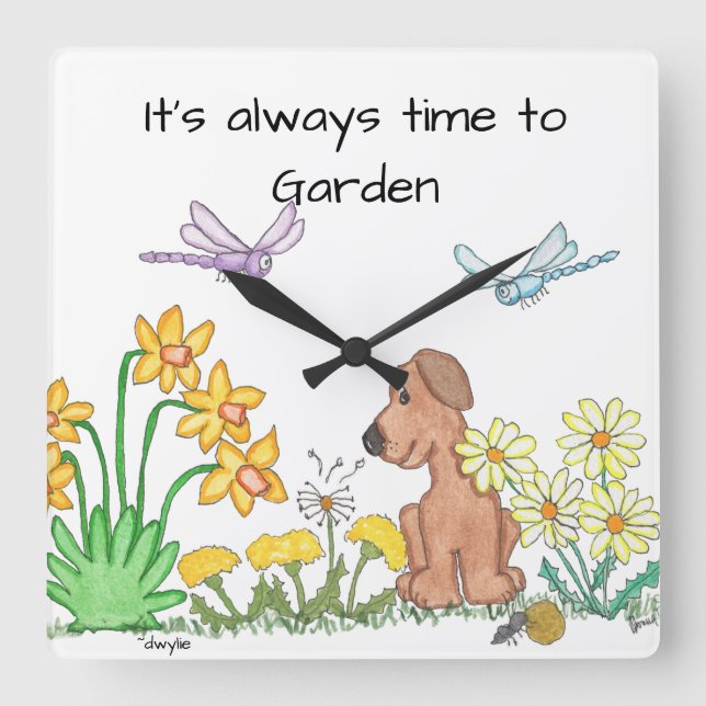 Hund im Blumengarten Quadratische Wanduhr (Vorderseite)