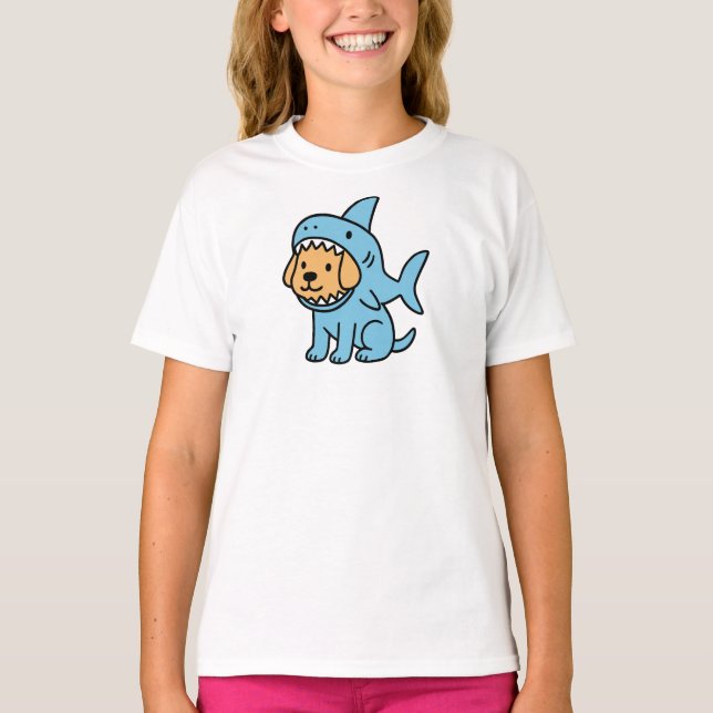 Hund im Haikostüm T-Shirt (Vorderseite)