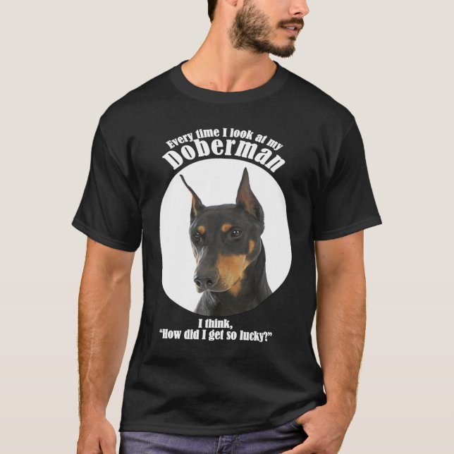 Hund Lucky Dobermann T-Shirt (Vorderseite)