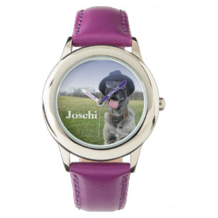 hund mit sonnenbrille und hut armbanduhr