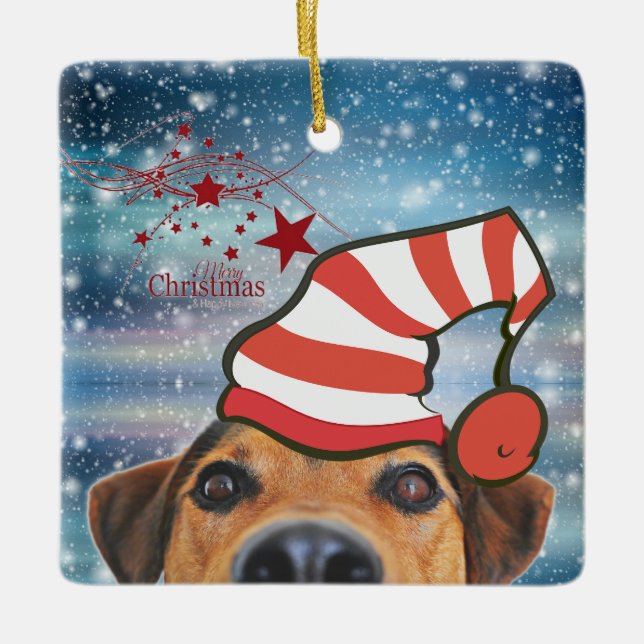 Hund mit Weihnachtsmannmütze Keramik Ornament (Vorderseite)