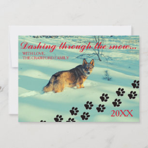 Hund rast durch den Schnee - Weihnachtskarte Feiertagskarte