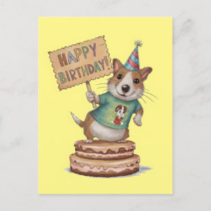 Hund steht auf Torte und hält 'Happy Birthday'-Sch Postkarte