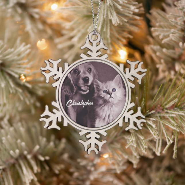 Hund und Katze, Personalisiert nachsehen Schneeflocken Zinn-Ornament (Baum)