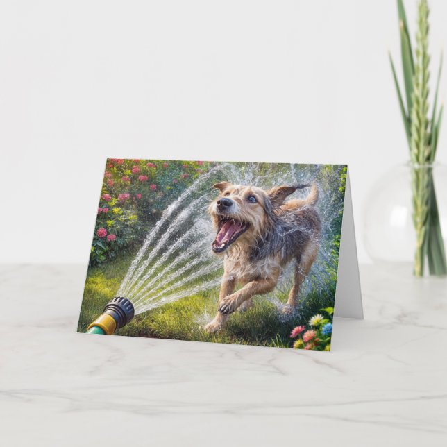Hund zum Geburtstag in Wasserspritze aus Schlauch Karte (Vorderseite)