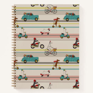 Hunde, die sich im Fahrzeugmuster bewegen Notizbuch