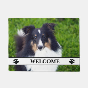 Hunde-Fotovorlage mit Pfoten und Willkommenstext Fußmatte