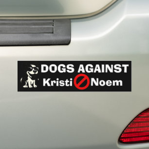Hunde gegen Kristi Noem Autoaufkleber
