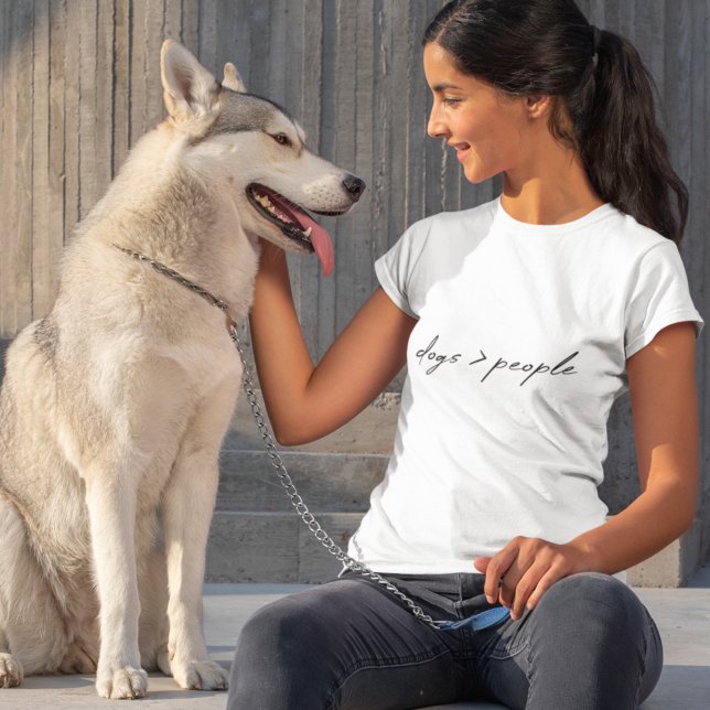 Hunde größer als Menschen | Moderner Script Dog Lo T-Shirt (Von Creator hochgeladen)