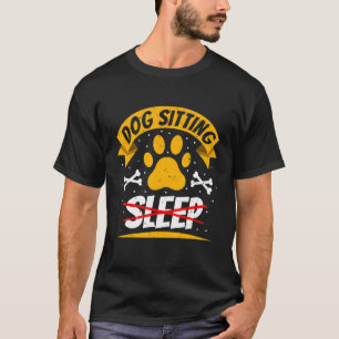 Hunde im Schlaf-Hund Sitter Tierpflegepersonal T-Shirt