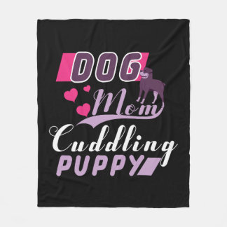Hunde Mama Cuddling Puppy Fleecedecke